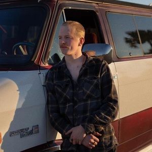 Meet your Posher, Graham